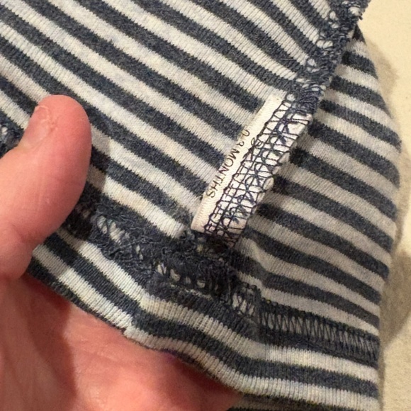 Gap baby first favorite stripe bear hats 0-3 months, set of 2 - Picture 9 of 15